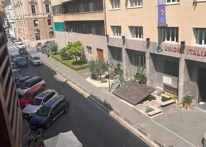 Residenza Lucullo Отель типа "постель и завтрак" *